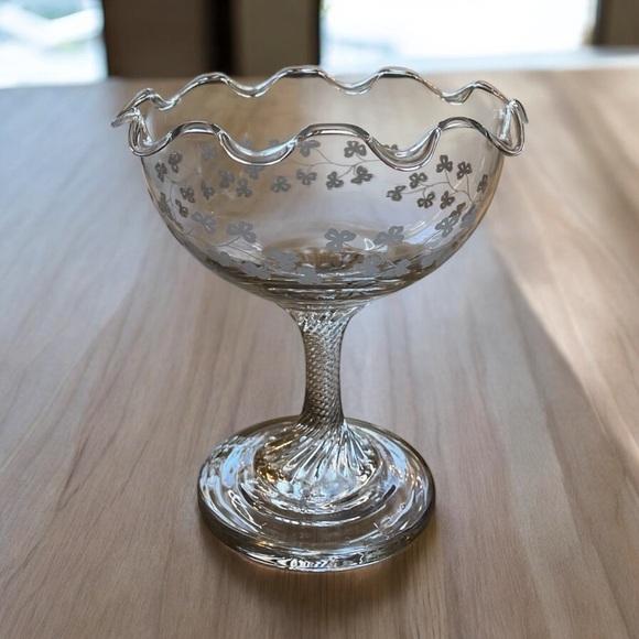 Eamon footed dish, etched with shamrocks, crystal, Ireland, excellent condition - Picture 4 of 6